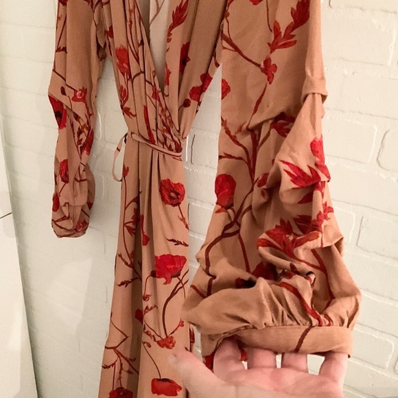 Johanna Ortiz X H&M Maxi Wrap Dress Blogger Favorite Floral Tan Red Size Large - Picture 9 of 16